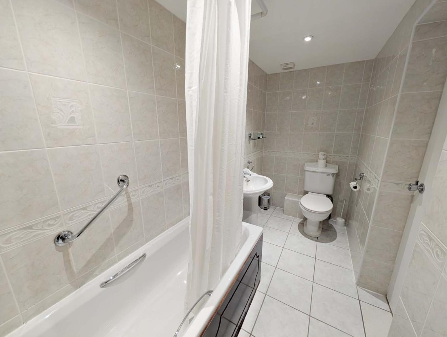 Oriel Hotel St Asaph Ngoại thất bức ảnh